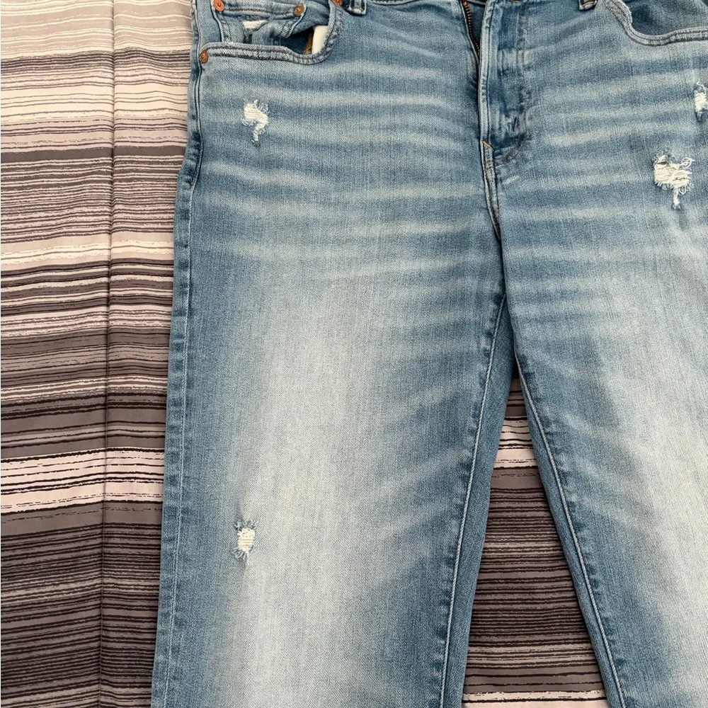 Men’s American Eagle Light Wash Original Straight Jeans - Picture 3 of 8